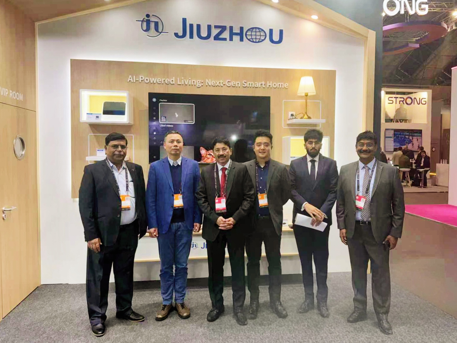 最后一张 大合影.jpg